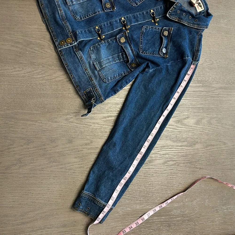 Wayne Rogers Denim Jacket Medium Eagle Back Grommet Toggle Moto Western Y2K - Picture 7 of 7